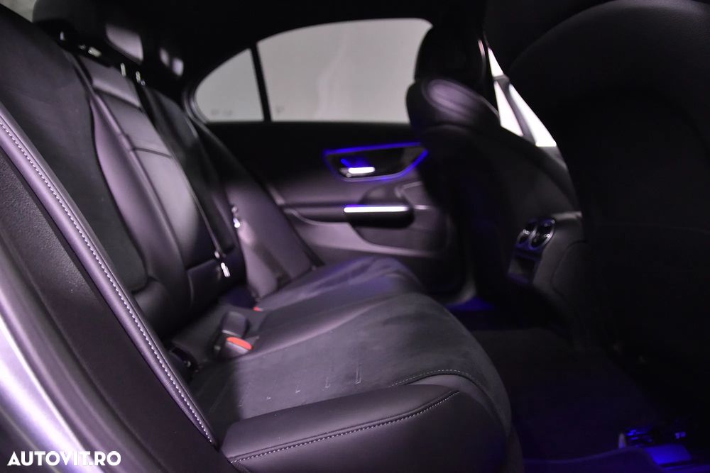 Mercedes-Benz C 300 9G-TRONIC AMG Line - 13