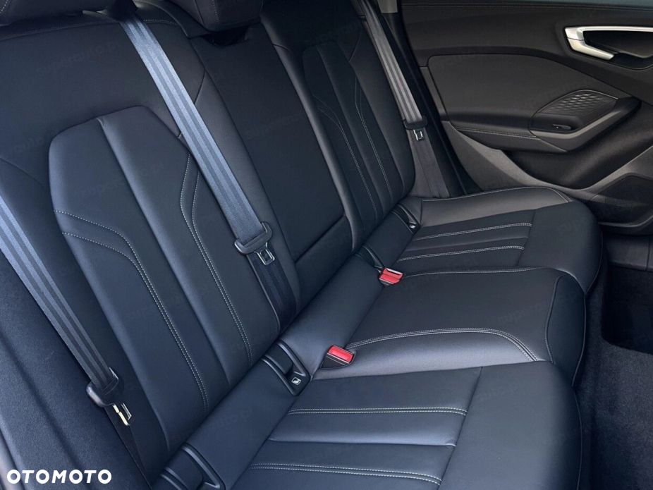 Audi A5 Avant TFSI S tronic - 15