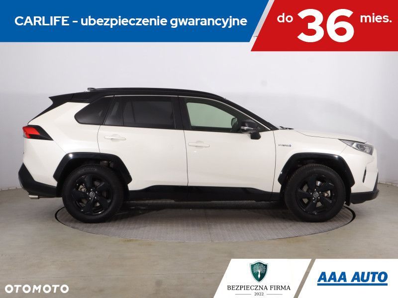 Toyota RAV4 - 8