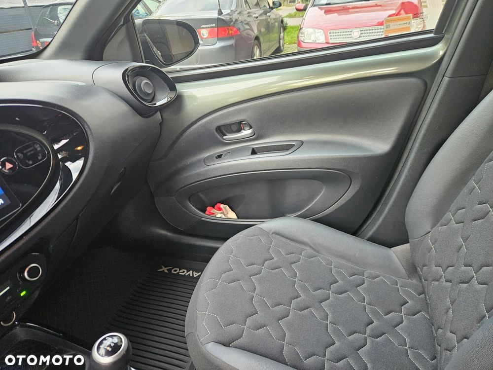 Toyota Aygo X 1.0 VVT-i Executive - 14