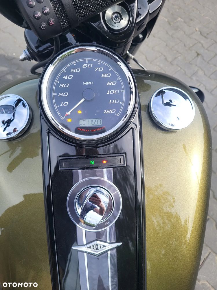 Harley-Davidson FLHXS Special - 9