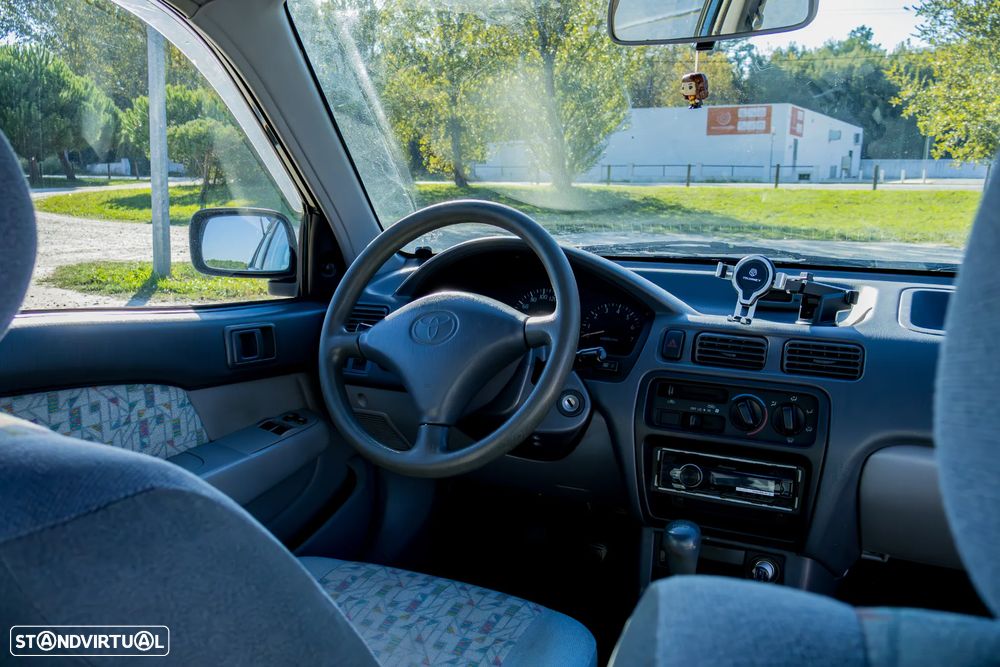 Toyota Starlet 1.3 - 6