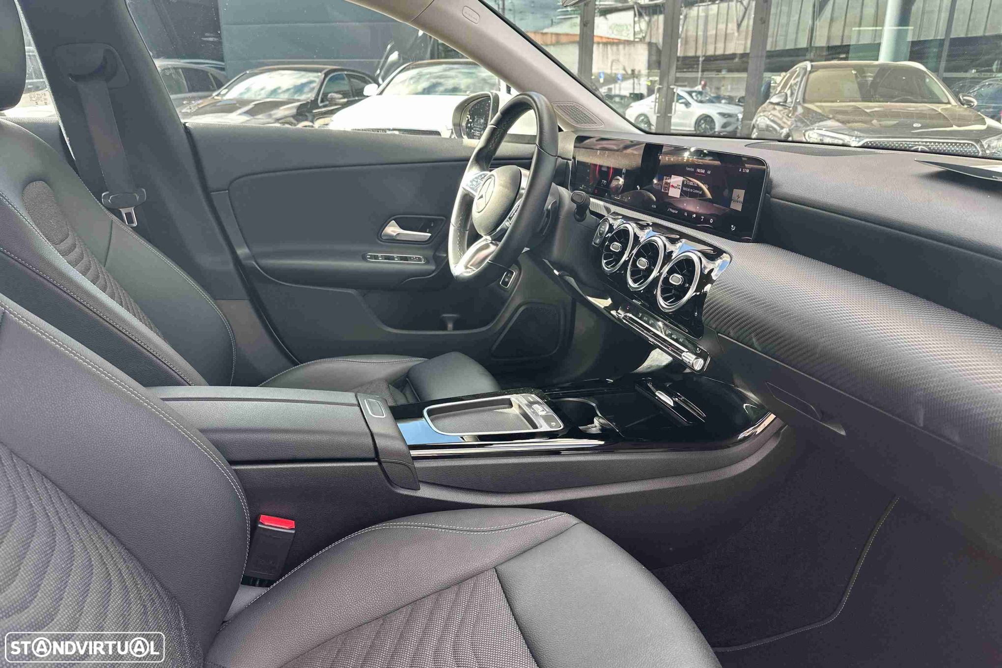 Mercedes-Benz CLA 180 d - 8