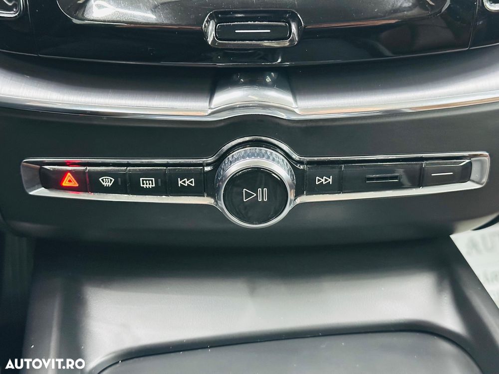 Volvo XC 60 D4 Geartronic Momentum Pro - 33