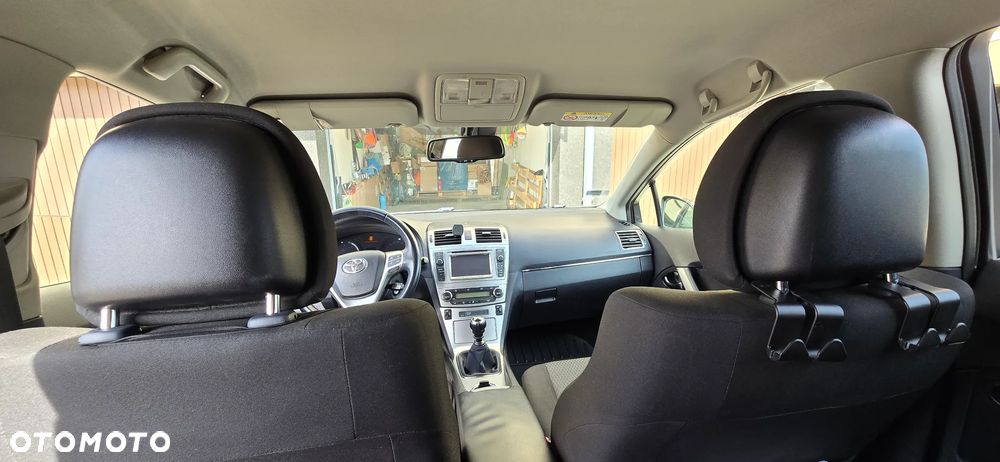 Toyota Avensis 2.0 D-4D - 8