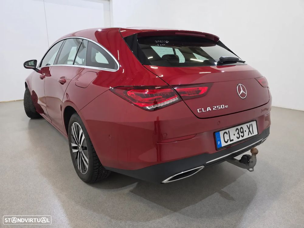 Mercedes-Benz CLA 250 e - 4