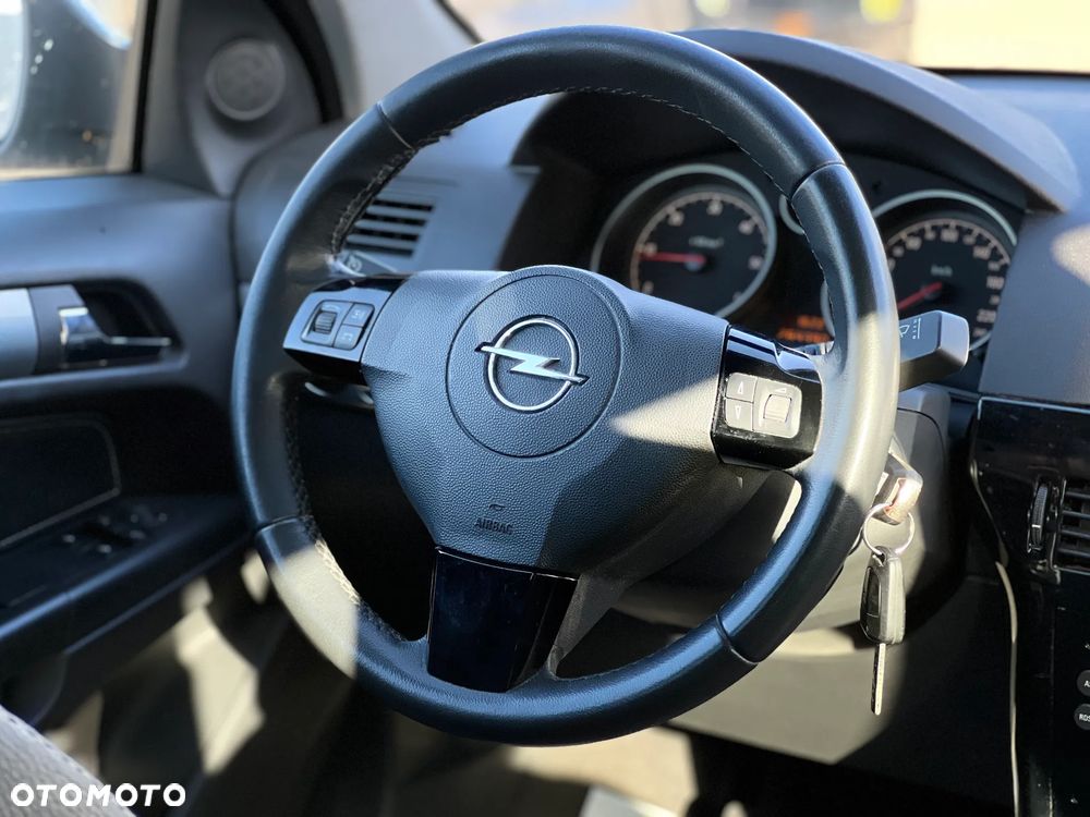 Opel Astra - 22