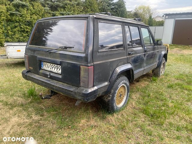 Jeep Cherokee 4.0 Limited - 1