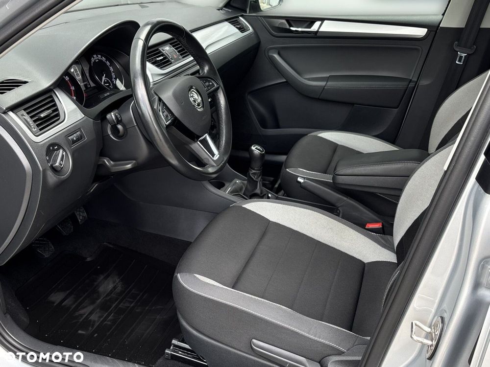 Skoda RAPID 1.0 TSI Ambition - 11