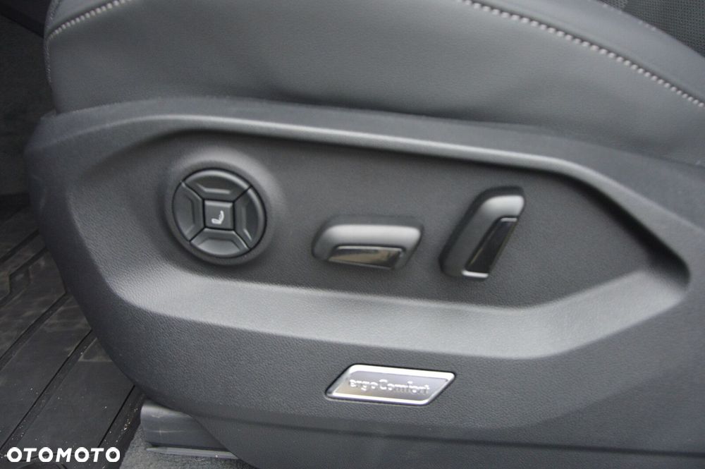 Volkswagen Touareg - 9