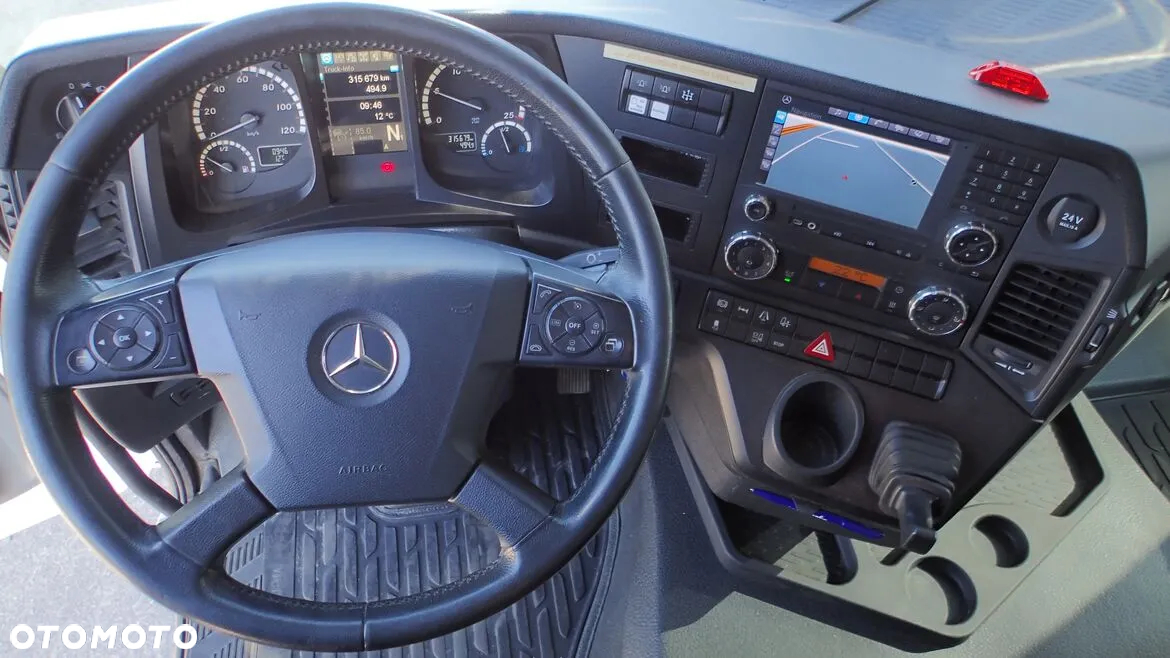 Mercedes-Benz Antos - 12