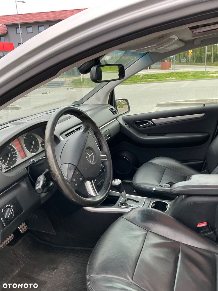 Mercedes-Benz Klasa B 180 CDI DPF Autotronic SPORT EDITION - 12