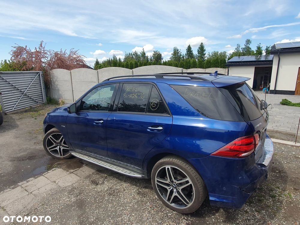 Mercedes-Benz GLE AMG 43 4Matic 9G-TRONIC AMG Line - 3