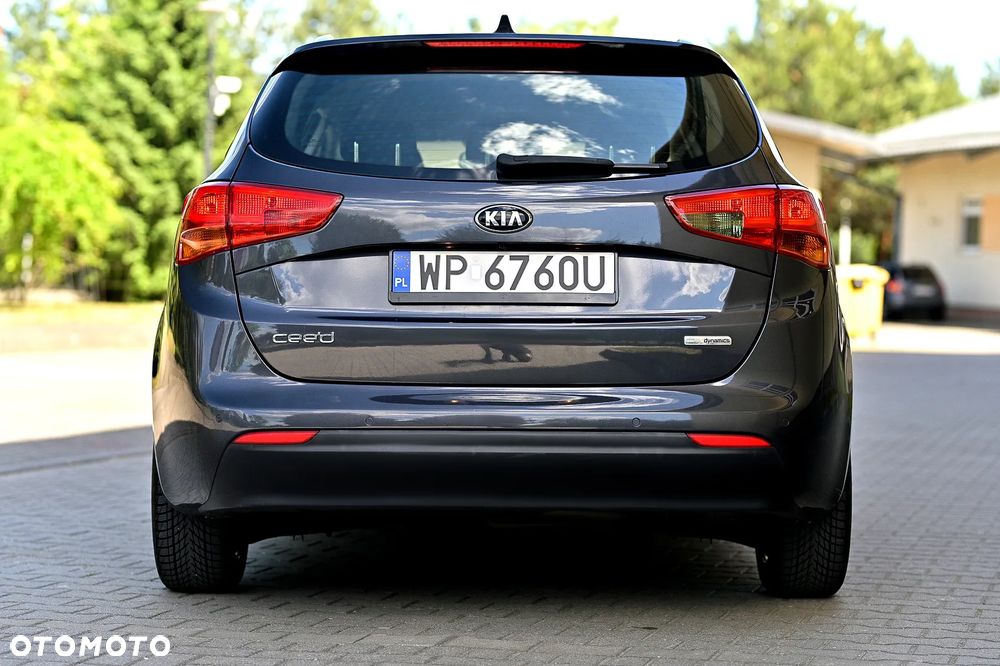 Kia Ceed 1.4 CVVT Dream Team Edition - 10