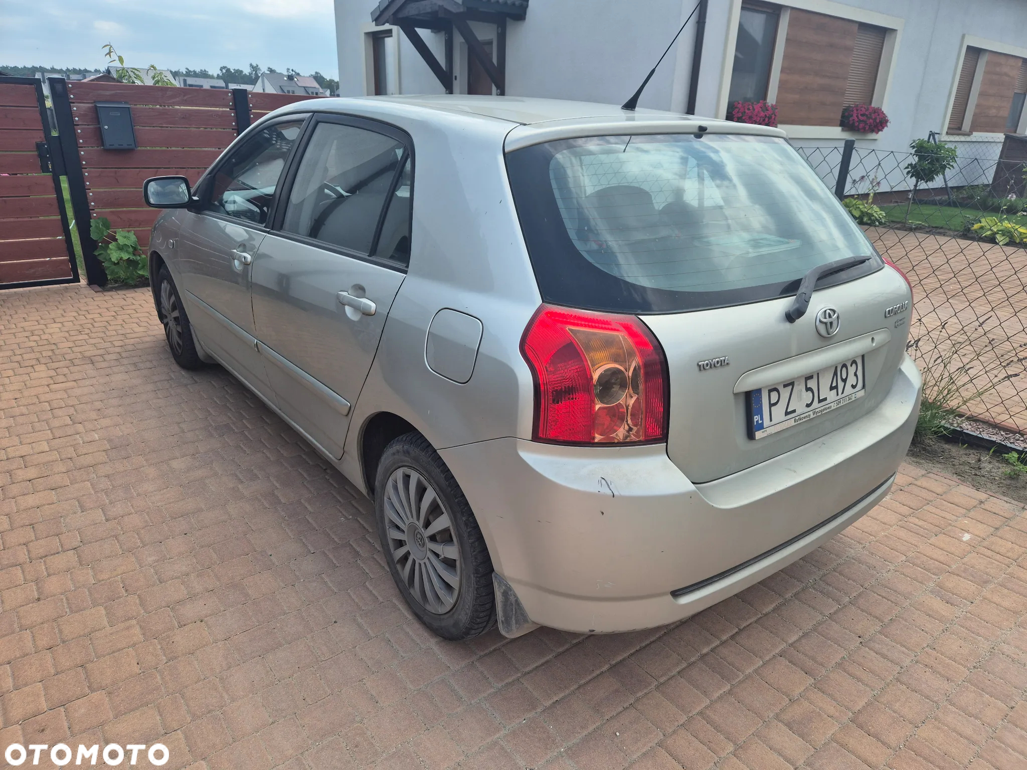 Toyota Corolla - 8