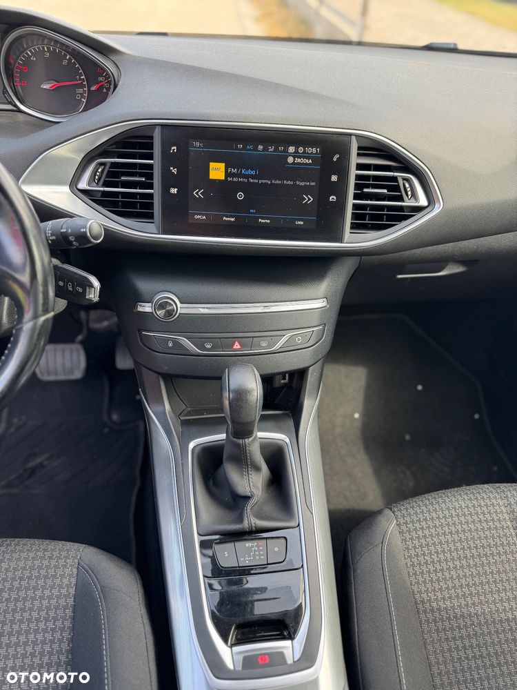 Peugeot 308 BlueHDi FAP 130 EAT8 Stop & Start Allure - 10