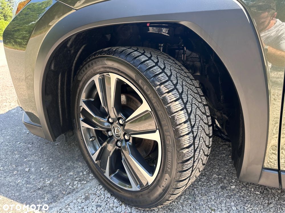 Lexus UX 250h Business Edition - 34