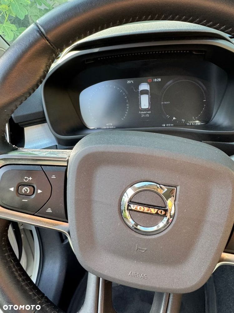 Volvo XC 40 T5 Twin Engine DKG Momentum Pro - 10