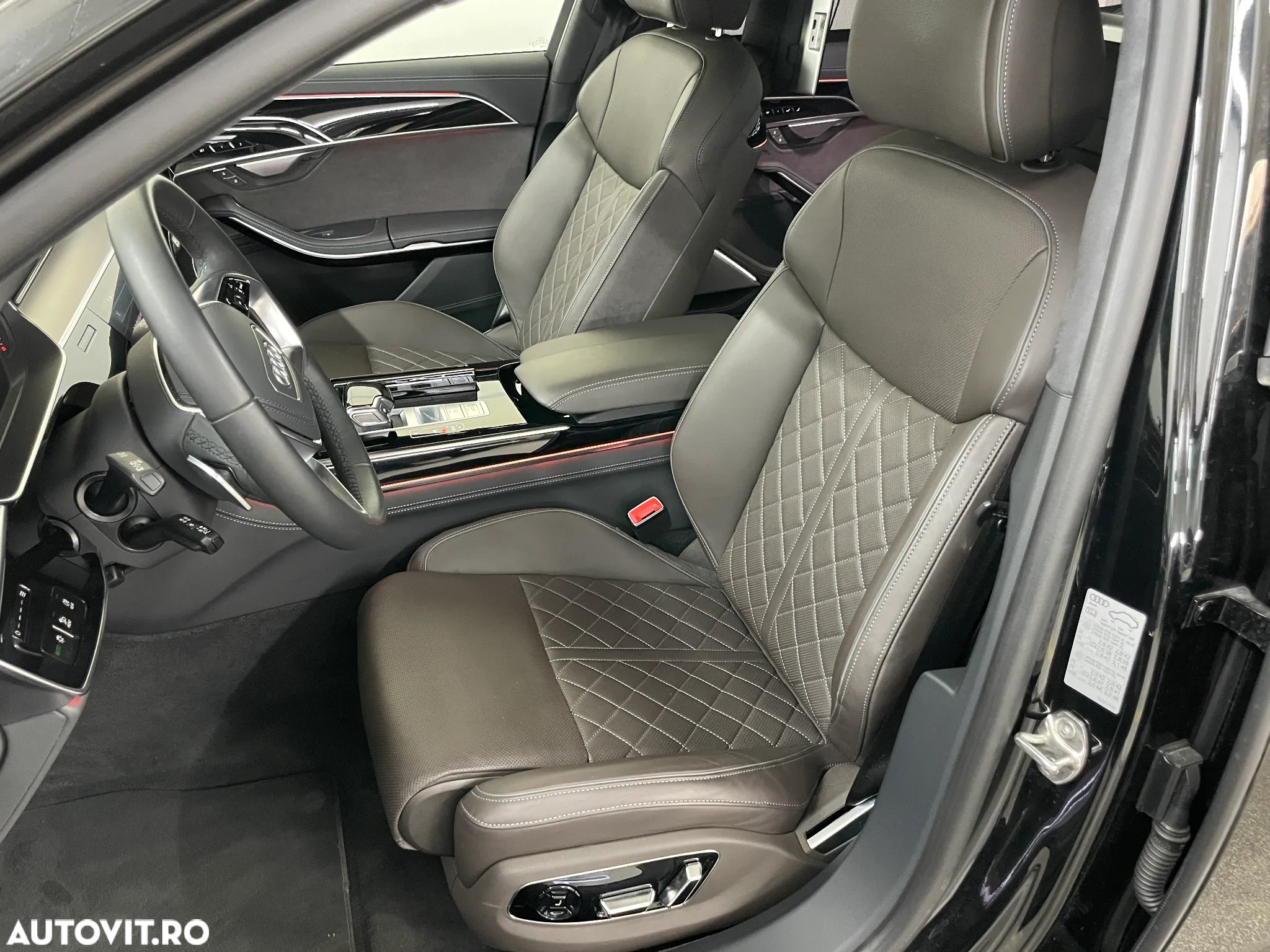 Audi A8 A8L 60 TFSI e quattro Tiptronic PHEV - 16