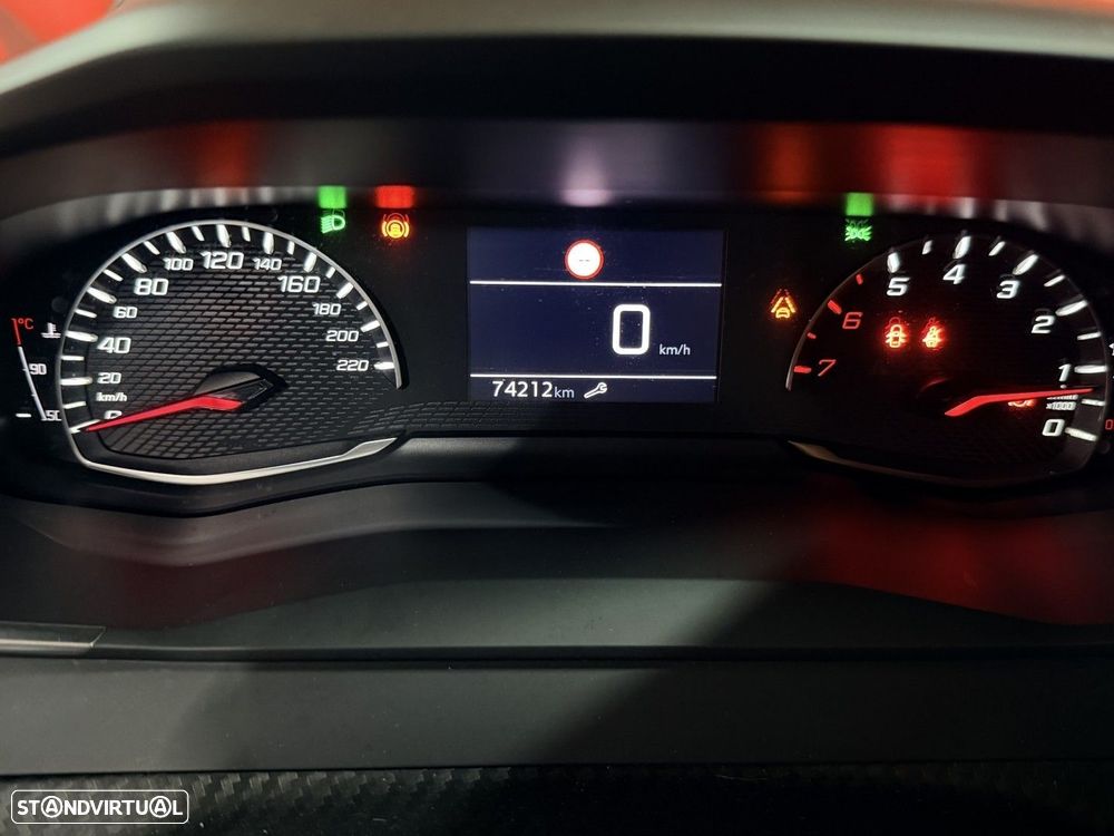 Peugeot 208 1.2 PureTech Active - 21
