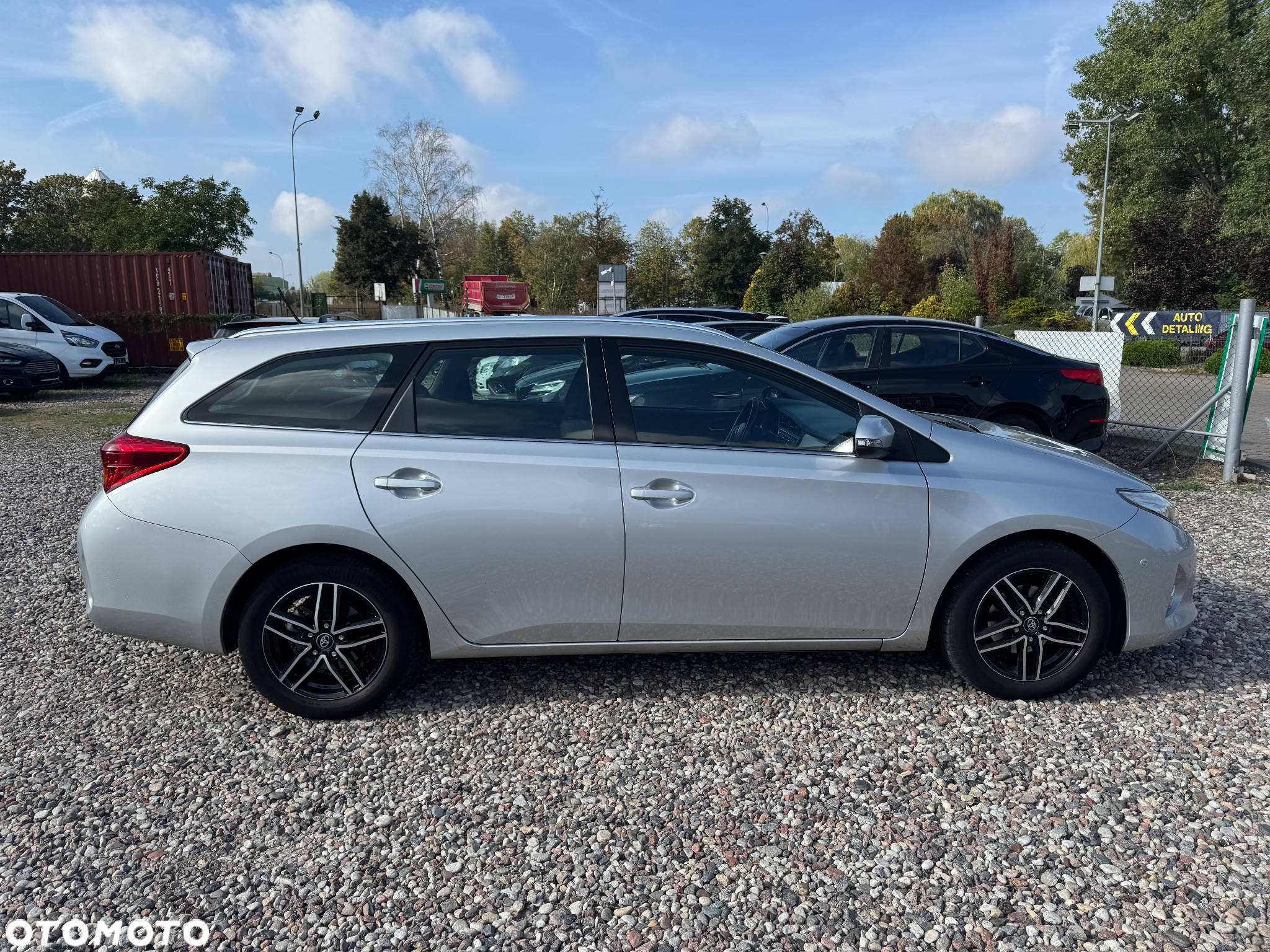 Toyota Auris 1.6 Premium - 15
