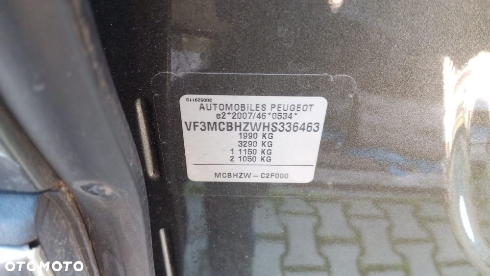 Peugeot 3008 1.6 BlueHDi Allure S&S EAT6 - 8