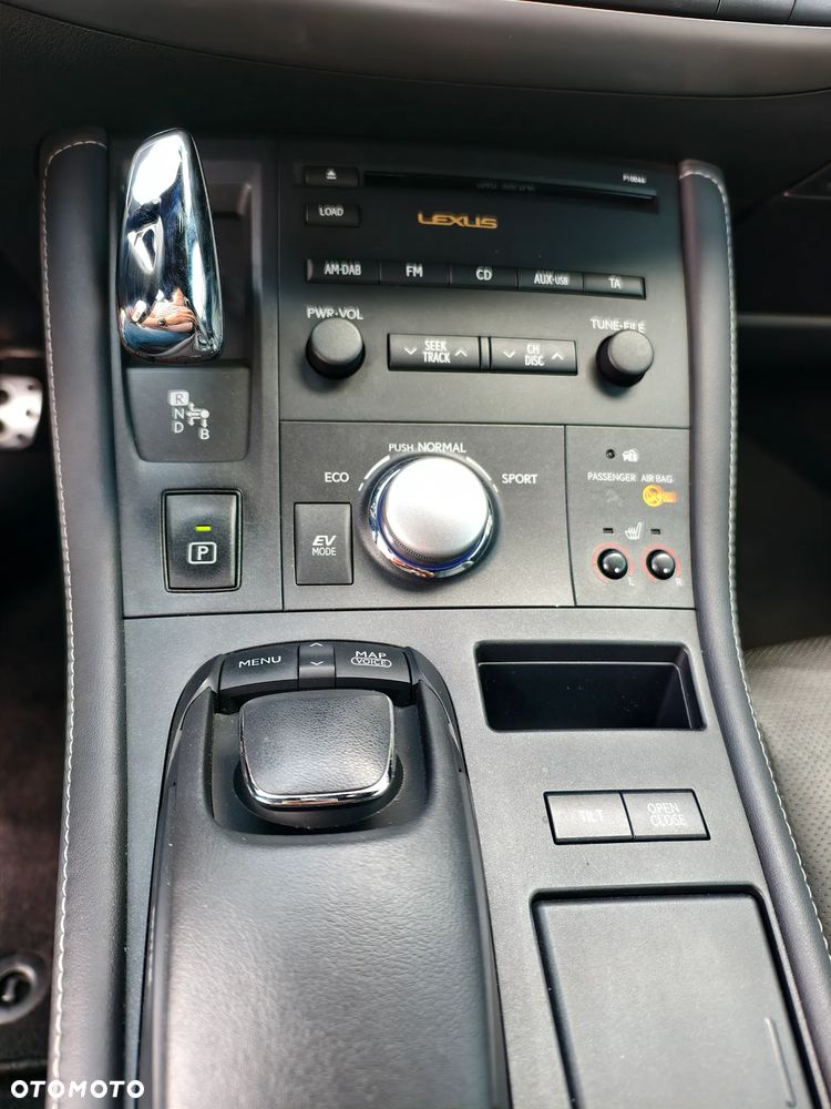 Lexus CT F SPORT - 25
