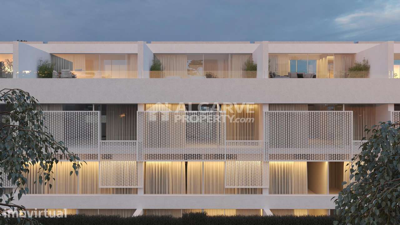 Vilamoura - Moradia de luxo, com quatro quartos, piscina privativa e e - Grande imagem: 2/56