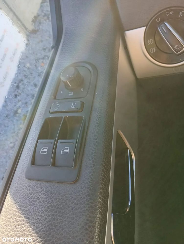 Volkswagen Multivan BiTDI L1 Highline - 23