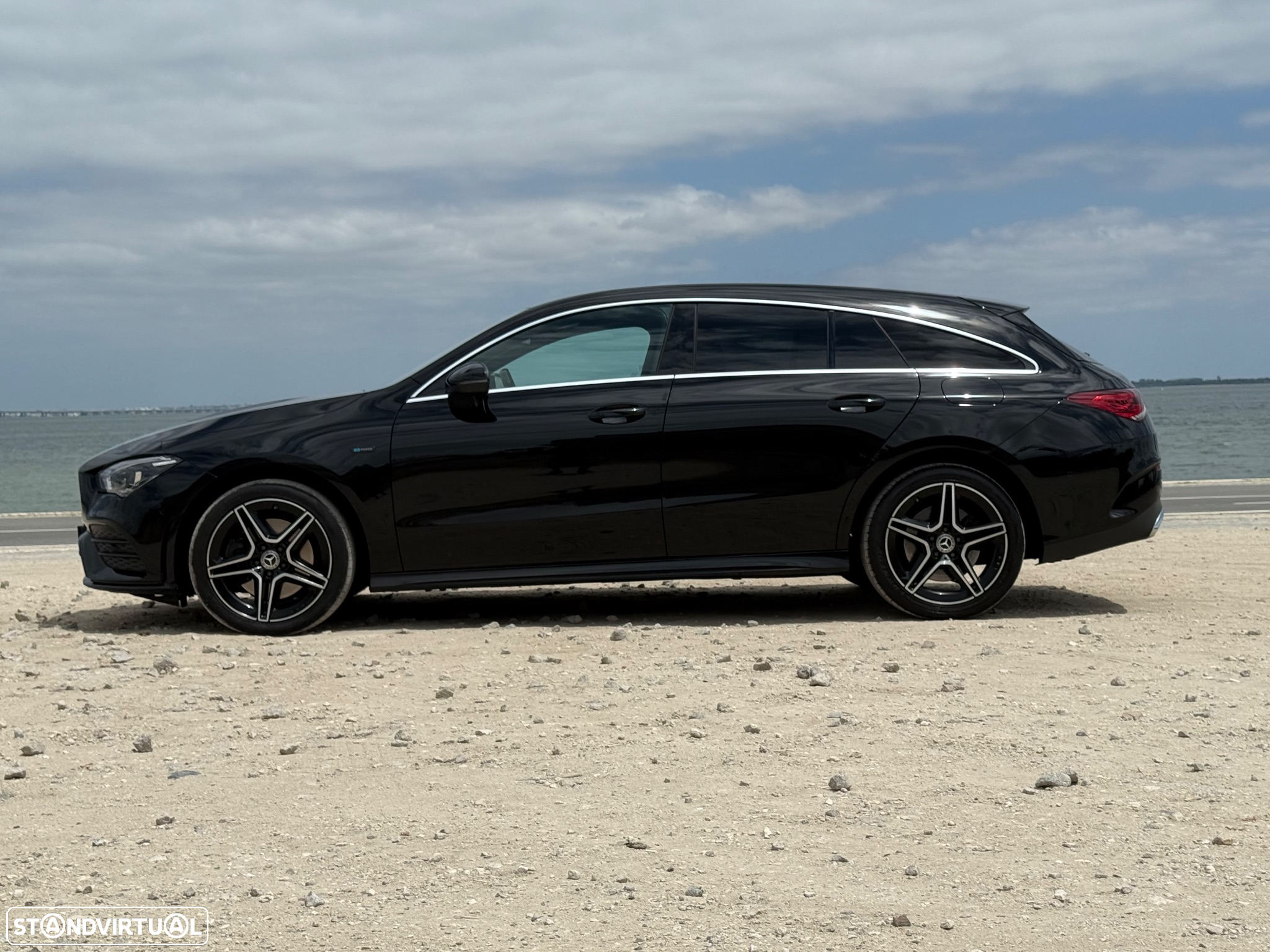Mercedes-Benz CLA 250 e Shooting Brake AMG Line - 6