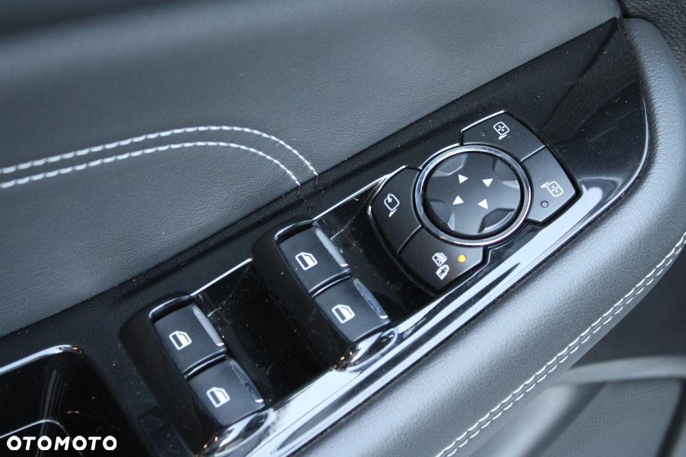 Ford S-Max - 10
