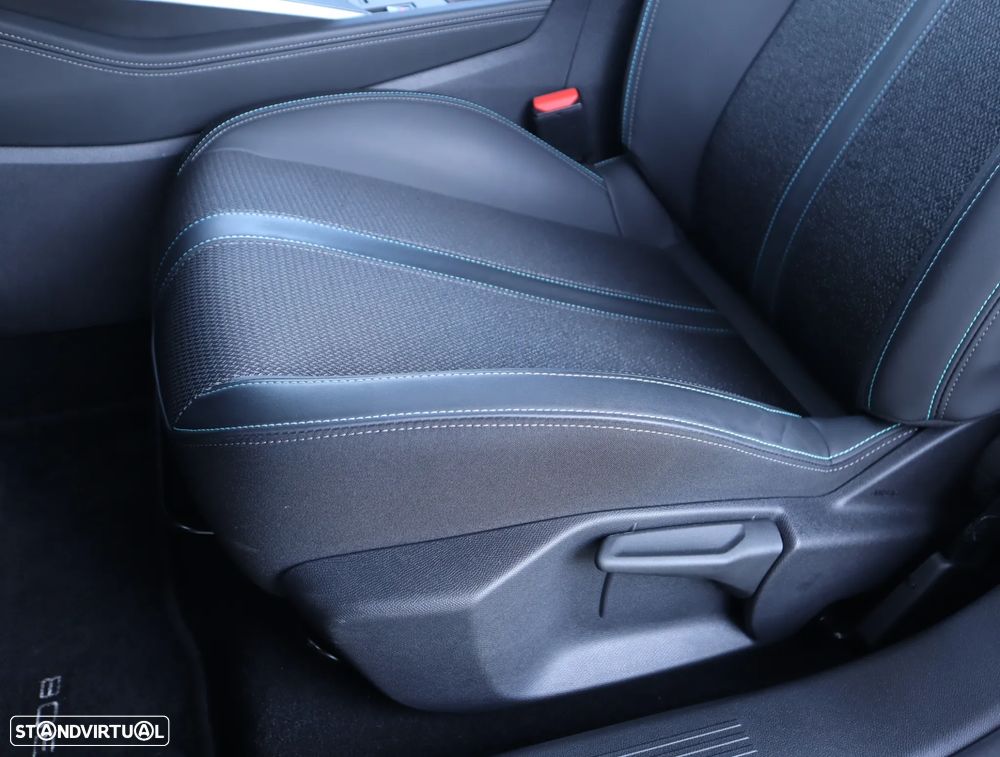 Peugeot e-308 156 Allure - 29