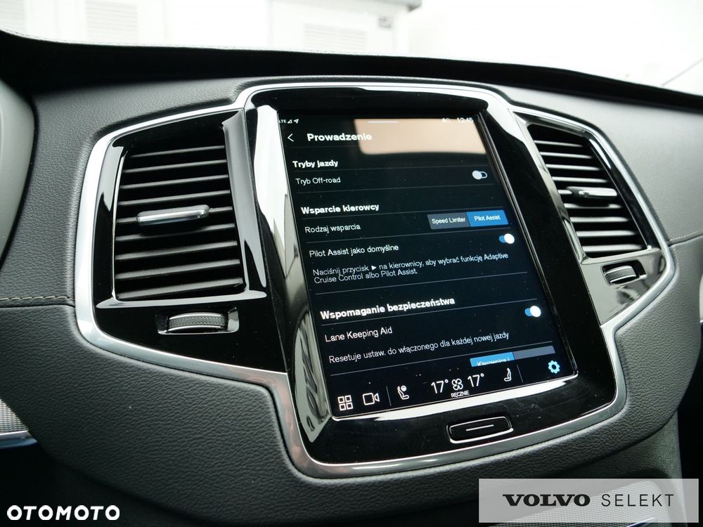 Volvo XC 90 - 30