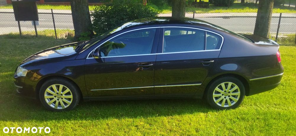 Volkswagen Passat 2.0 TDI Comfortline - 9