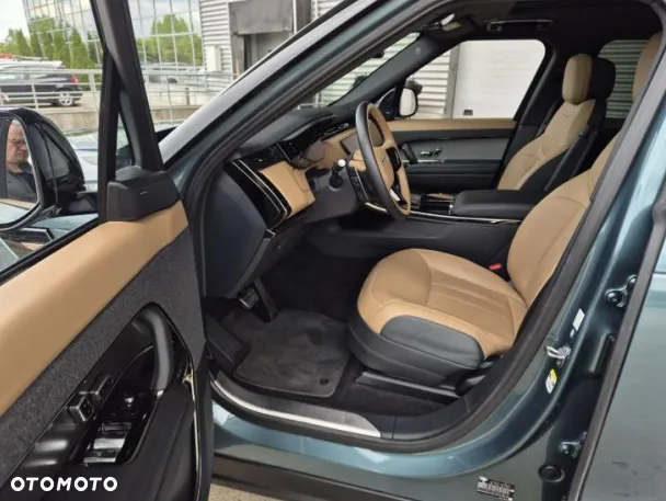 Land Rover Range Rover Sport D250 Dynamic SE - 11
