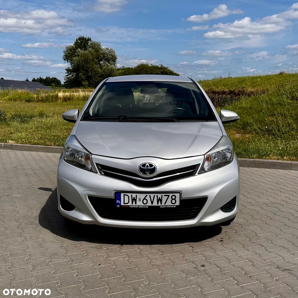 Toyota Yaris 1.33 Premium - 4