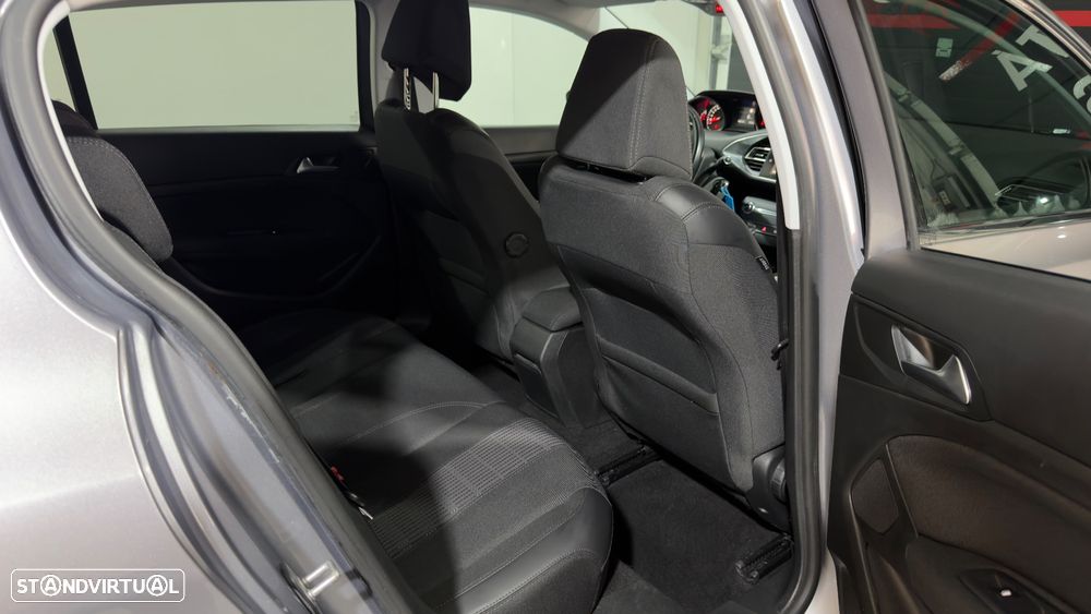 Peugeot 308 PureTech 130 GPF EAT8 Stop & Start Allure - 16