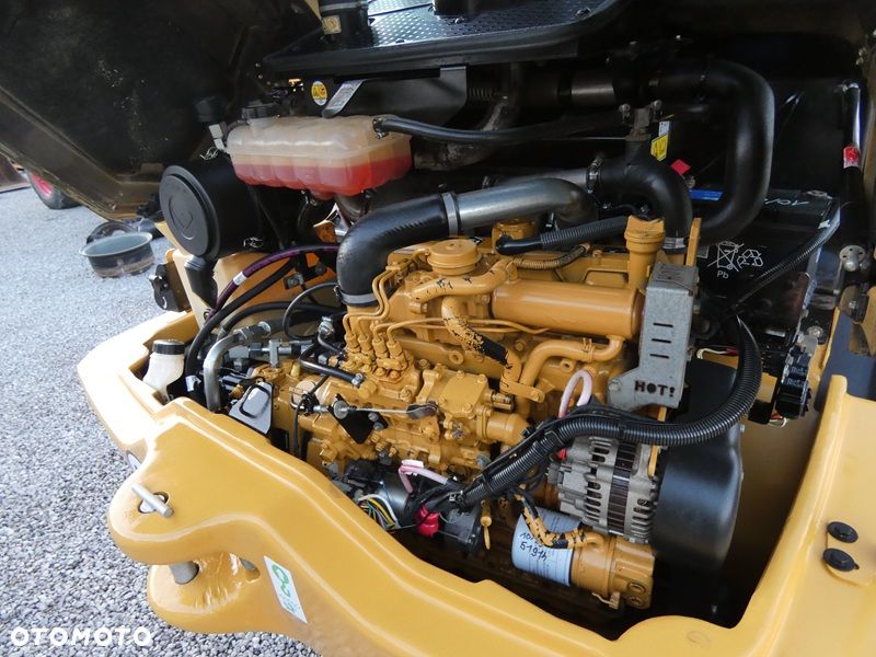 Caterpillar CAT 906H2 Z Niemiec / Ładny Stan / 5.958mtg / kilka sztuk / - 16