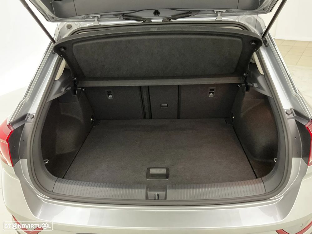 VW T-Roc 1.0 TSI Urban - 16