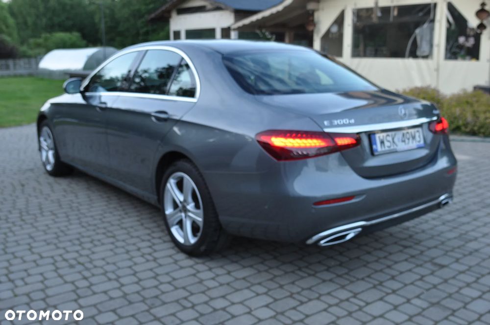 Mercedes-Benz Klasa E 300 d 4-Matic Avantgarde - 3
