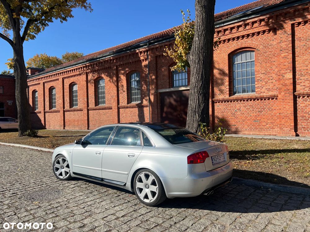 Audi S4 Limousine 4.2 Quattro Tiptr - 40