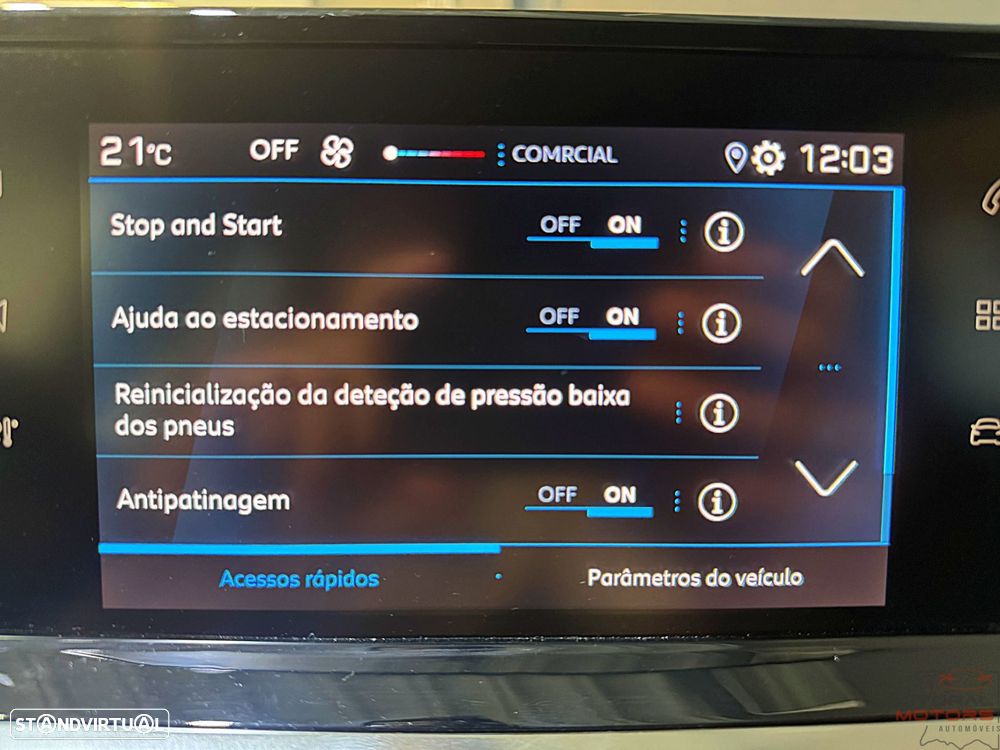 Peugeot 208 1.2 PureTech SE Style - 32