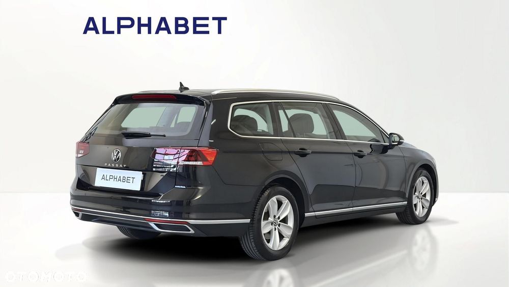 Volkswagen Passat 2.0 TDI EVO Elegance DSG - 9