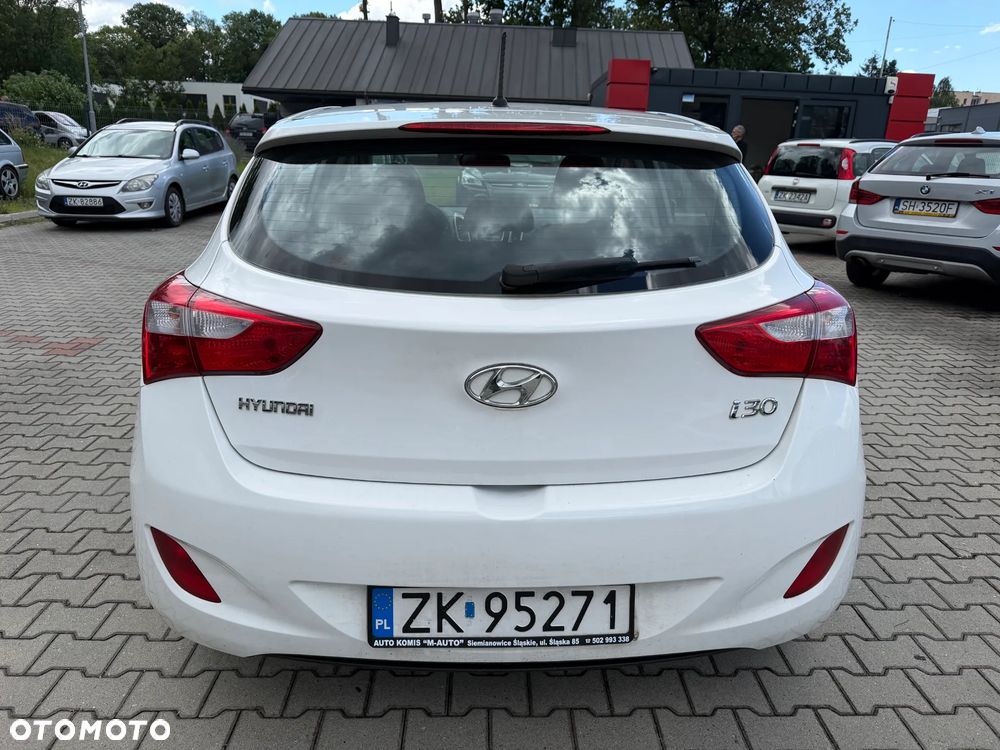 Hyundai i30 1.4 CRDi Comfort - 4