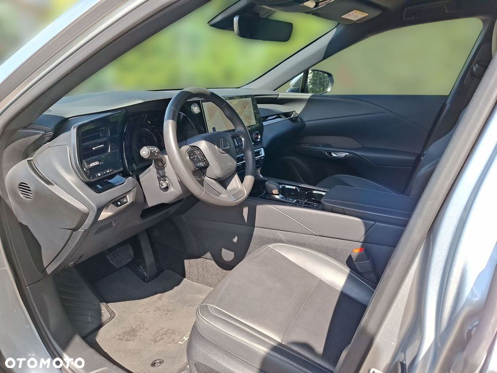 Lexus RX - 9