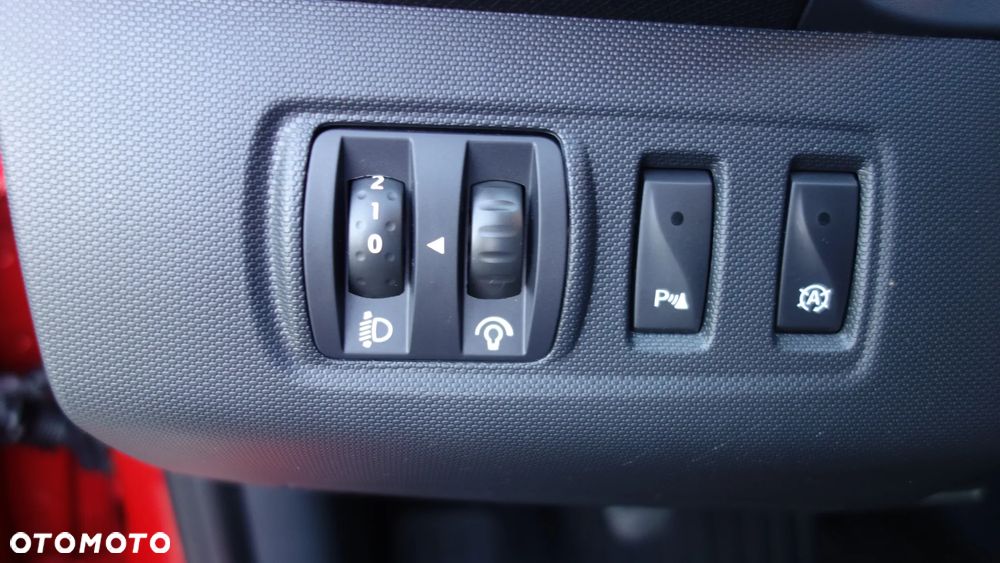 Renault Clio 0.9 Energy TCe Limited EU6 - 18