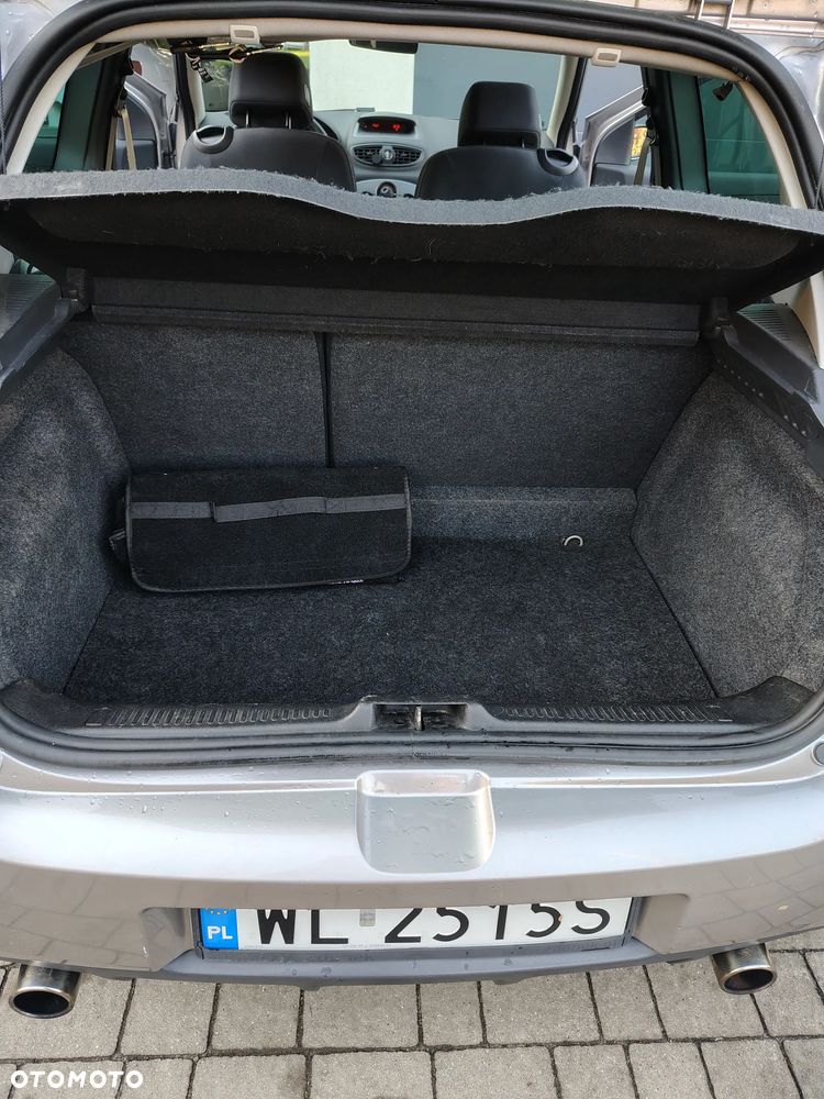Renault Clio 2.0 16V Sport - 25