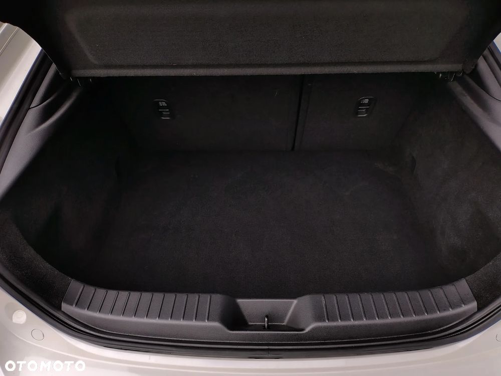 Mazda 3 2.0 mHEV Centre-Line - 25