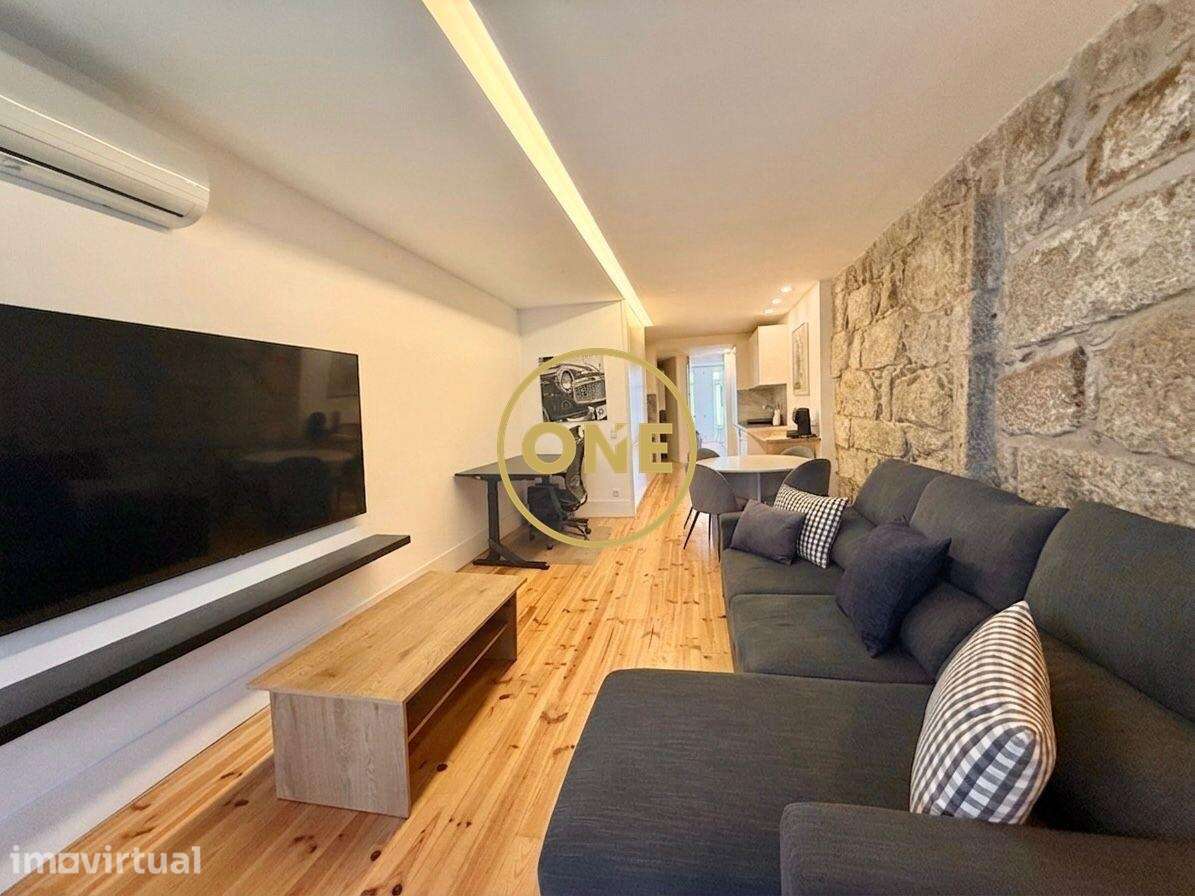 Apartamento T1 com Terraço e Garagem no Centro do Porto - Grande imagem: 3/17