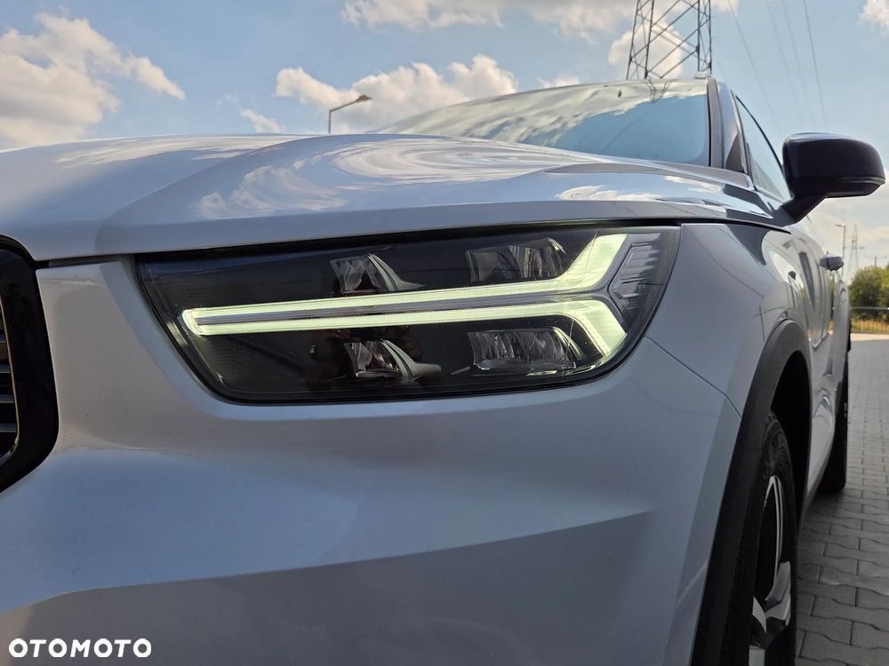 Volvo XC 40 D3 AWD R-Design - 40